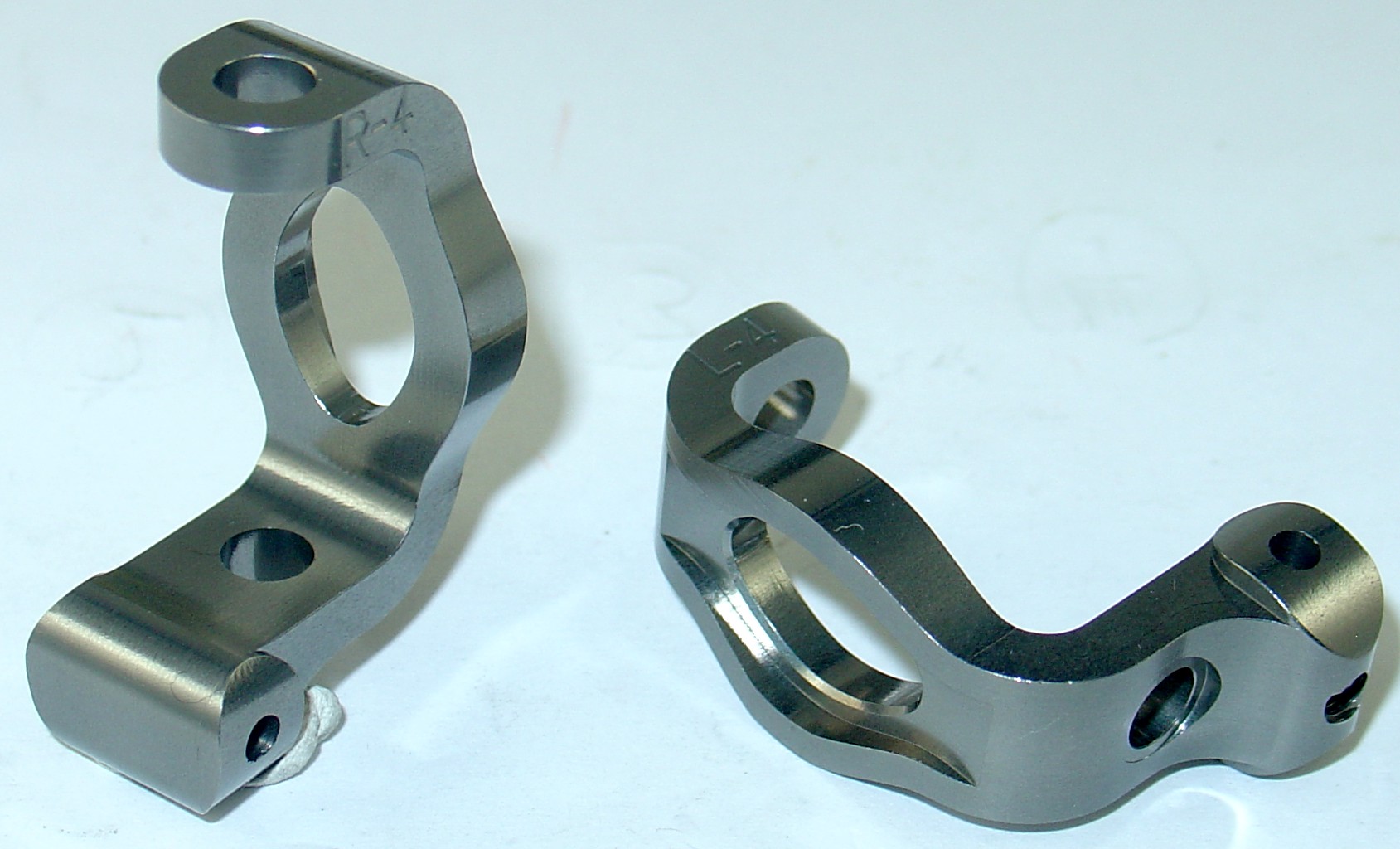 Jet Racing TX-05.4T - Team Losi Alum Front C Hub 4 Degree 