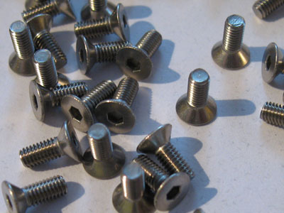 Square STR-318 - Titanium Flat Head Hex Screw M3x18mm 