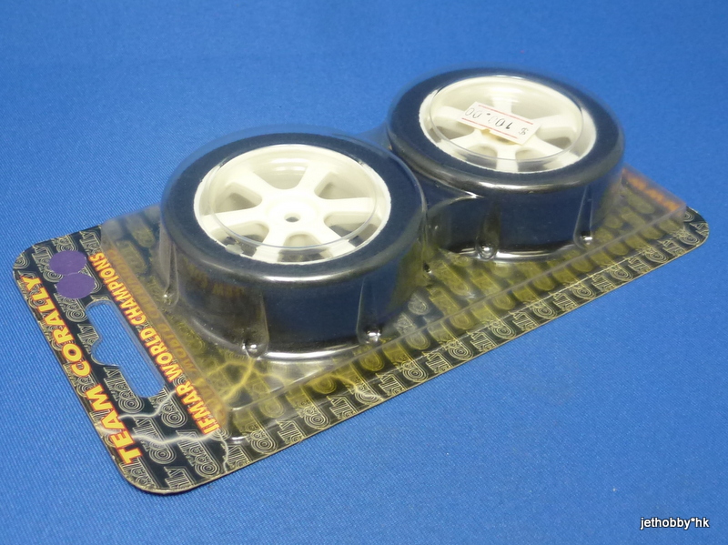 Corally 14452 - 26mm 45° Foam Tire Mounted on 6-Spoke Wheel