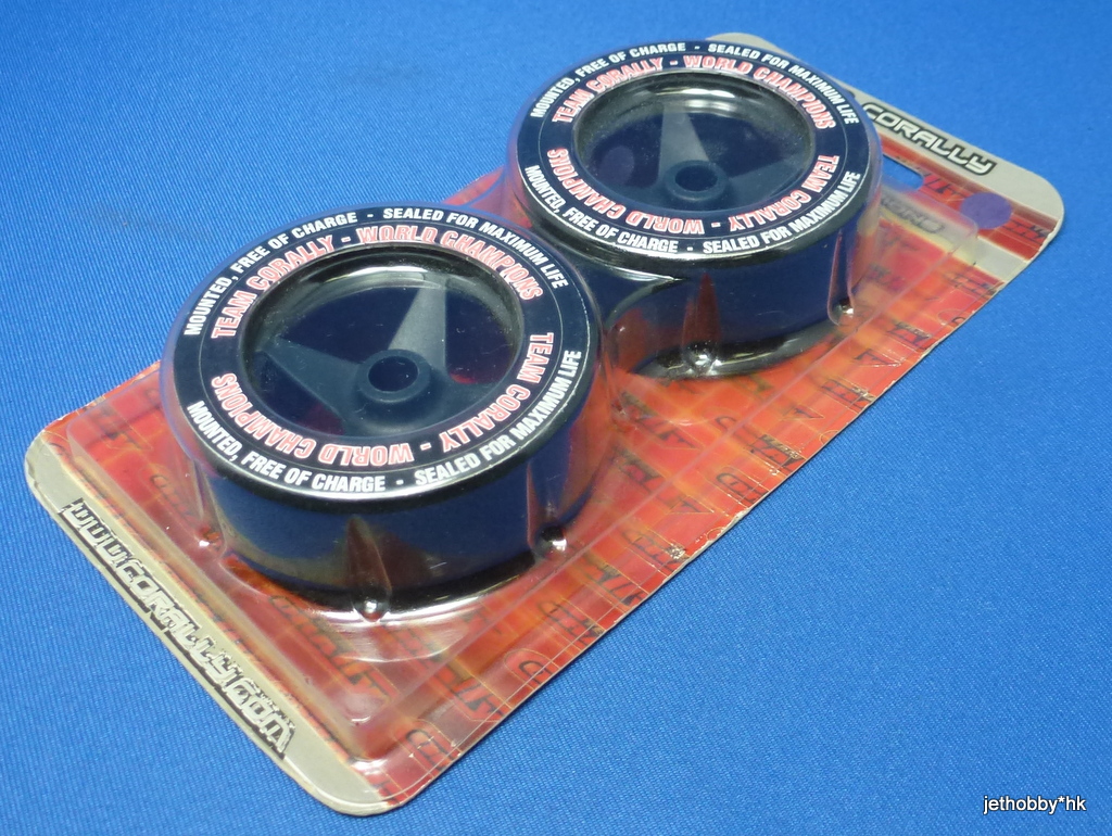Corally 14741 - Glued Purple Dot Rubber on S4 Front Wheel (1:10 Pan Car) 