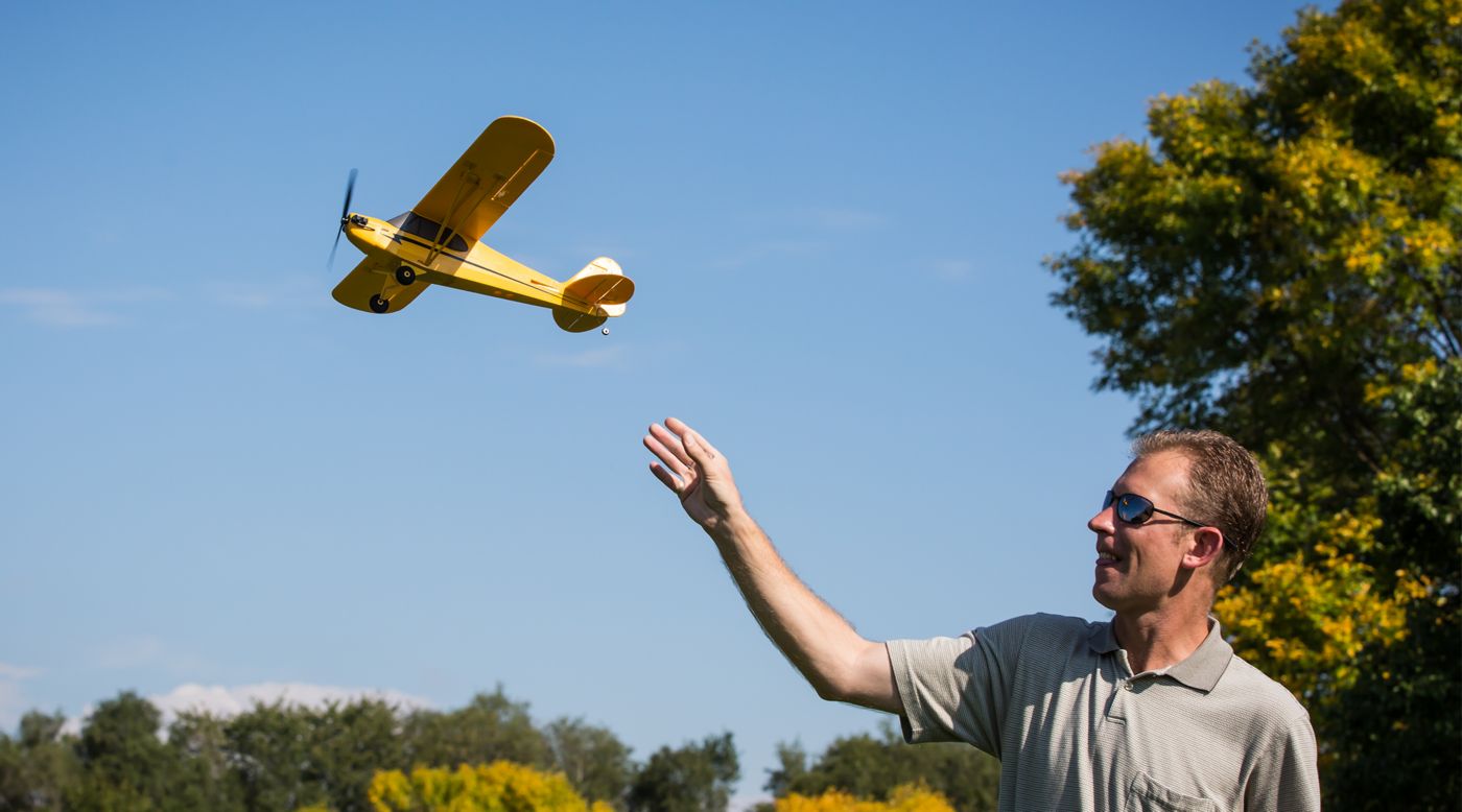 E-Flite EFLU3450 - UMX™ J-3 Cub BNF Basic