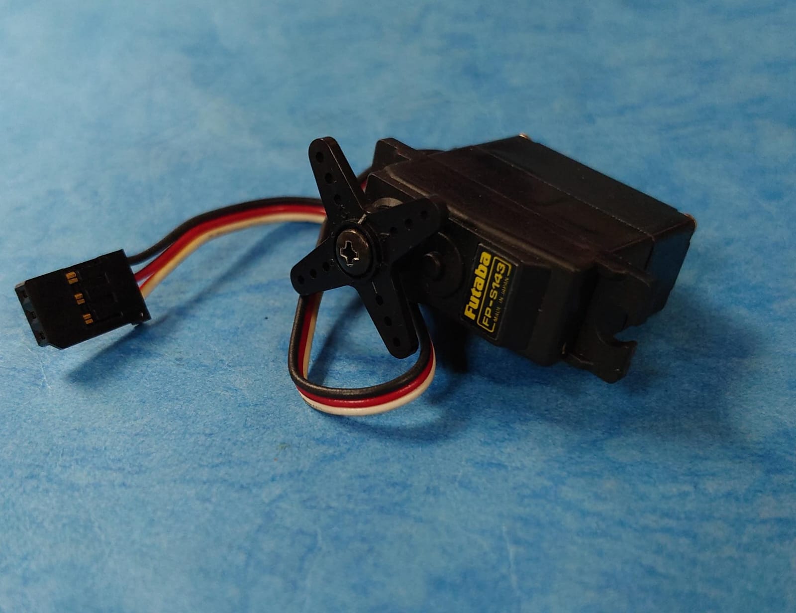 Jet Racing FP-S143 - Futaba Micro Servo