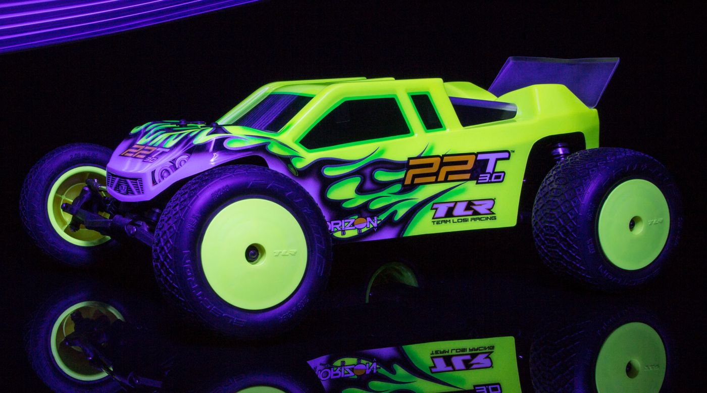 TLR TLR03011 - 1/10 22T 3.0 MM 2WD Stadium Truck Race Kit 