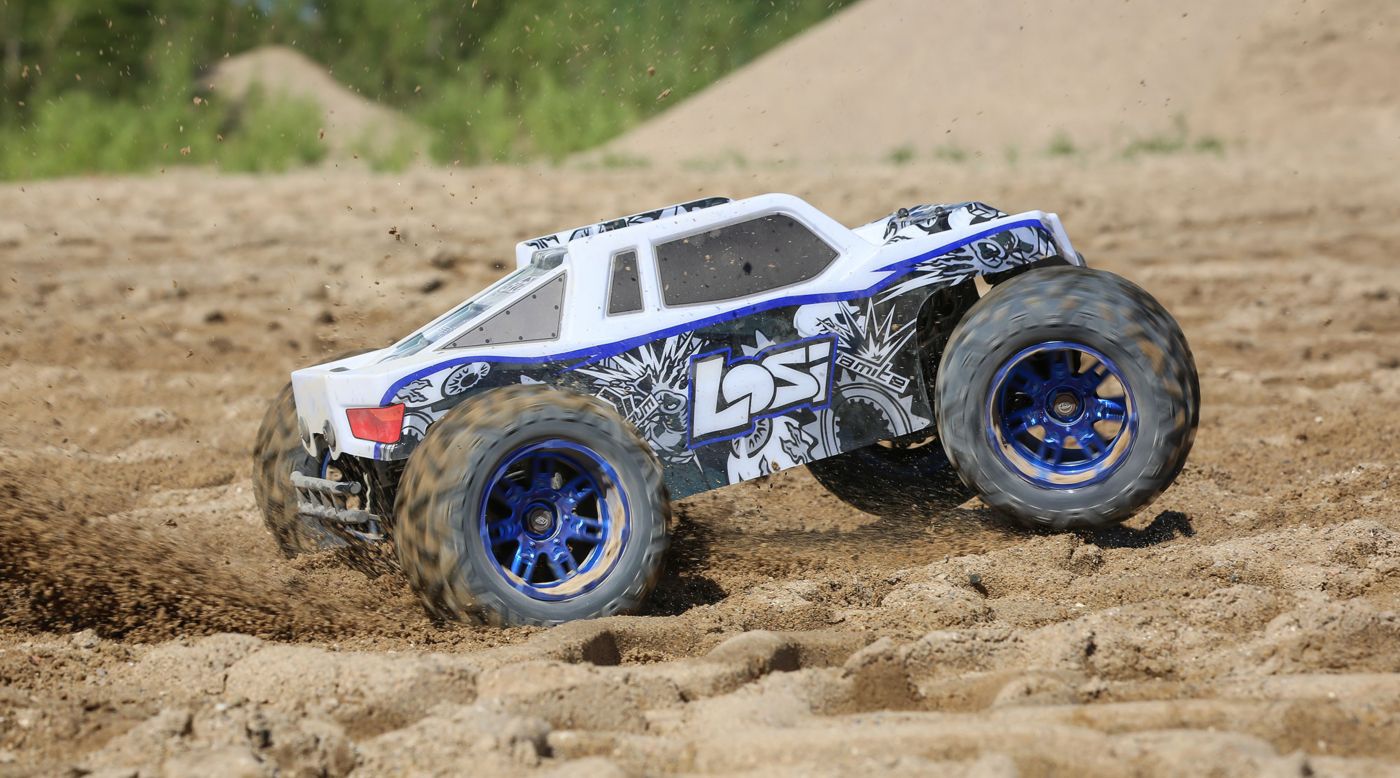 Losi LOS04015 - 1/8 LST 3XL-E 4WD Monster Truck Brushless RTR with AVC