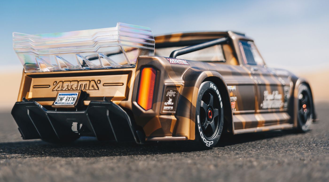 Arrma 109001 - 1/7 INFRACTION All-Road Street Bash 6S BLX with Spektrum RTR with AVC