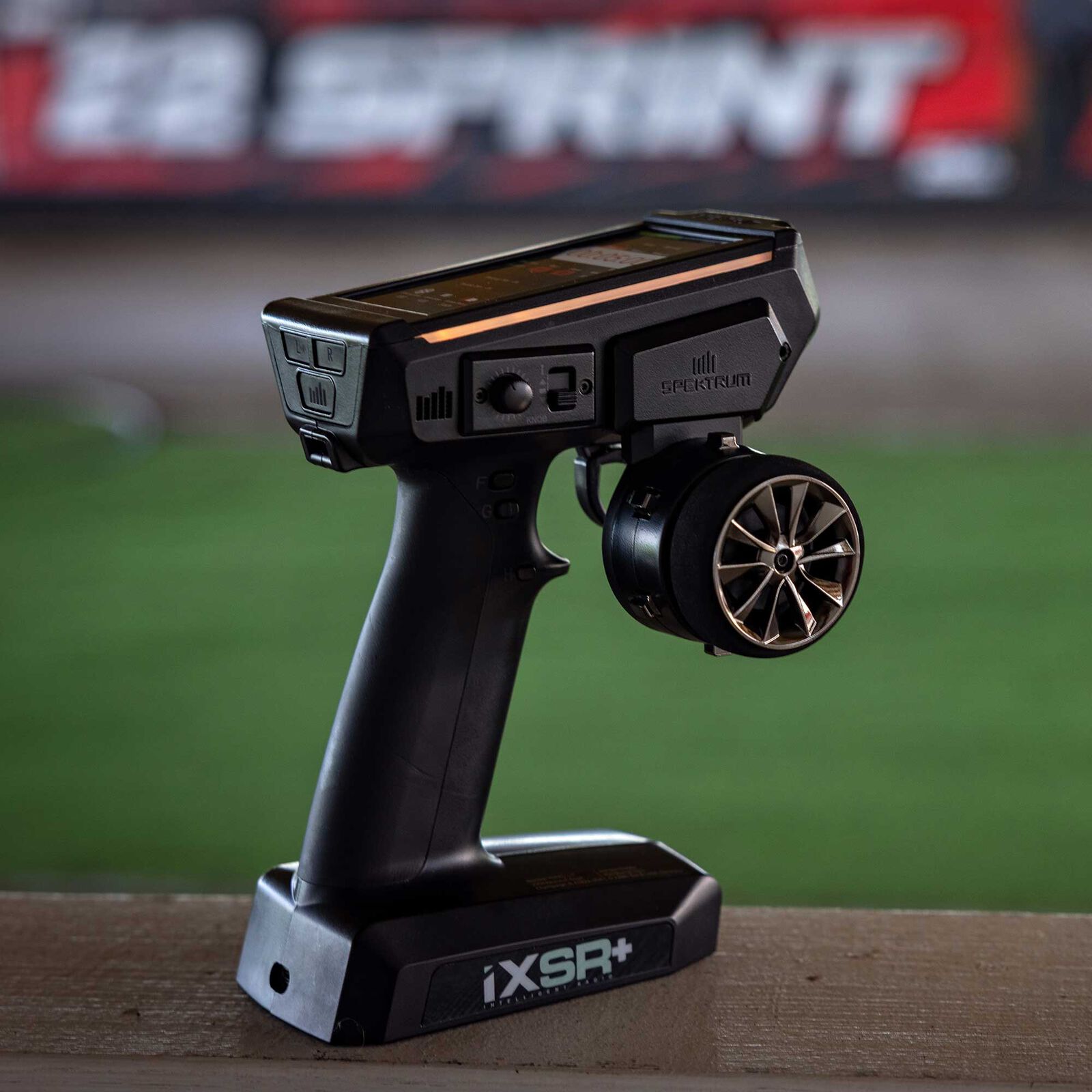 Spektrum SPM6425 - iXSR+ 12-Channel DSMR+ Transmitter with SR515 Receiver