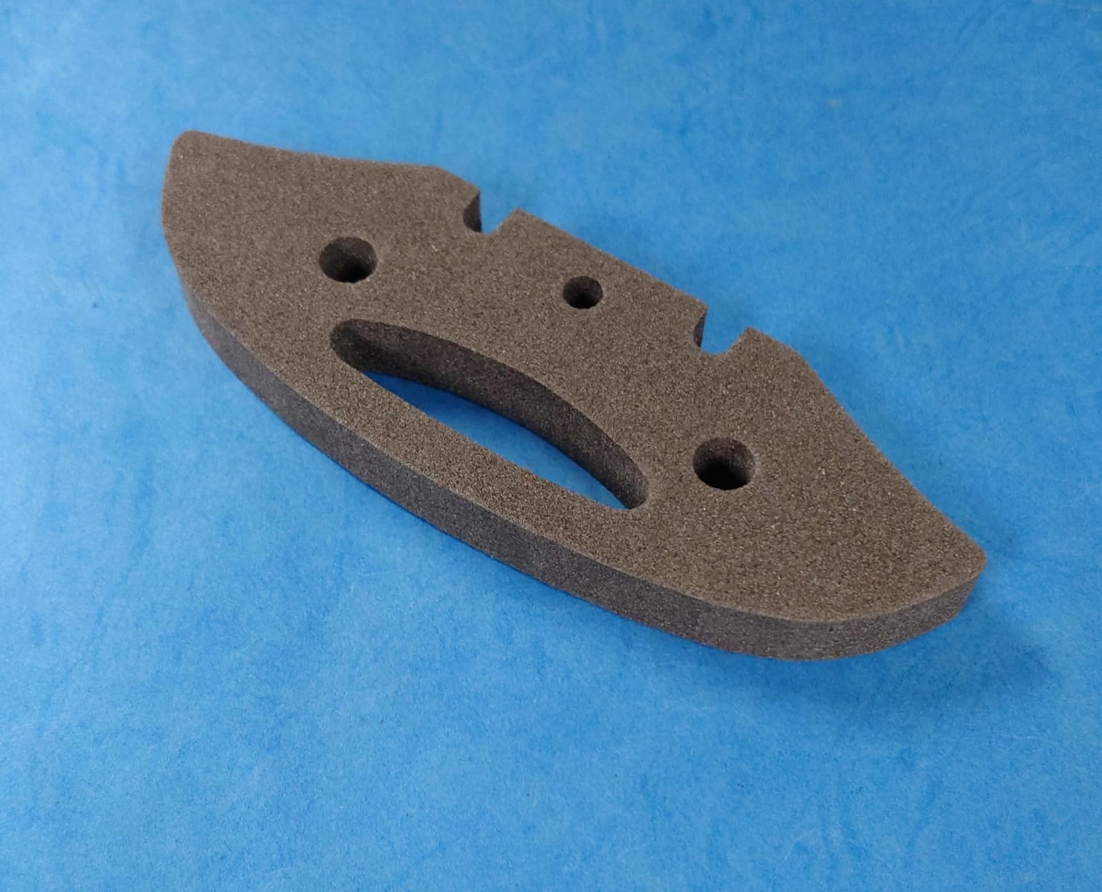 Tamiya 51073 - Urethane Bumper, Gray (TB-02, TA05)